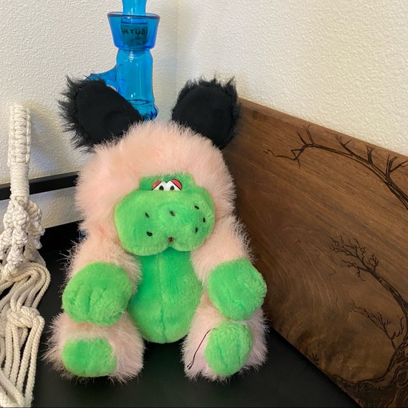 Dan Brechner Plush Toy CO Pink and Green Monster Stuffed Animal With Ears - Picture 14 of 16